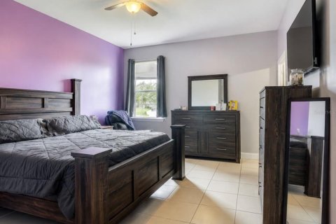 Villa ou maison à vendre à Kissimmee, Floride: 3 chambres, 144.28 m2 № 2347328 - photo 10