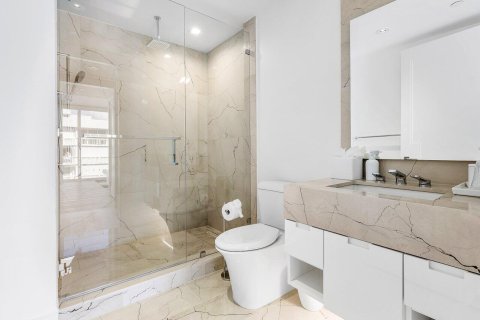 Condo in South Palm Beach, Florida, 3 bedrooms  № 2383056 - photo 27