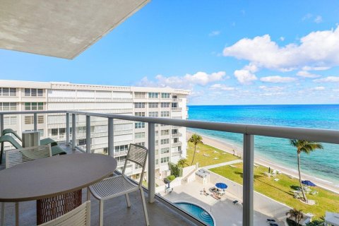 Condo in South Palm Beach, Florida, 3 bedrooms  № 2383056 - photo 15