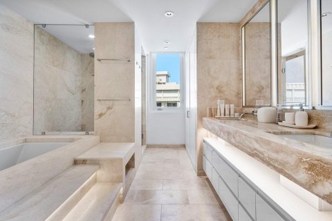 Condo in South Palm Beach, Florida, 3 bedrooms  № 2383056 - photo 22