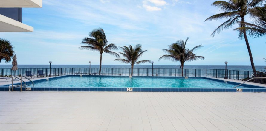 Condominio en Boca Raton, Florida, 2 dormitorios № 884344