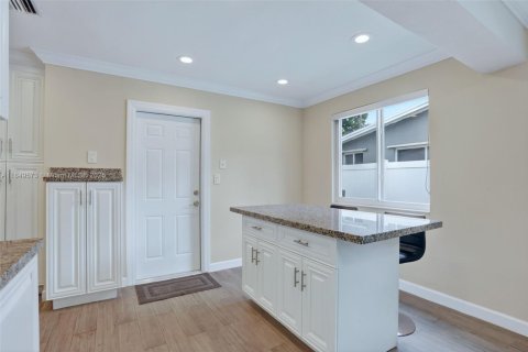Casa en venta en Cooper City, Florida, 3 dormitorios, 153.75 m2 № 1872582 - foto 9