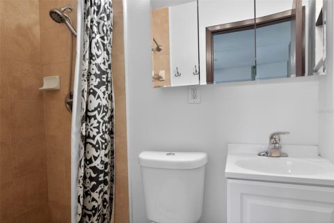 Casa en venta en Kissimmee, Florida, 3 dormitorios, 121.98 m2 № 2218111 - foto 15