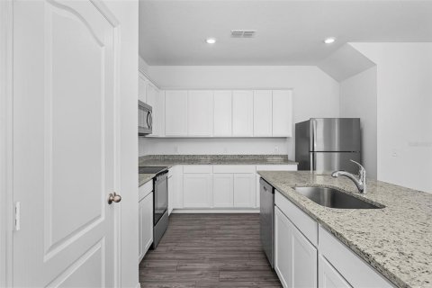 Touwnhouse à vendre à Poinciana, Floride: 3 chambres, 166.76 m2 № 2222307 - photo 8