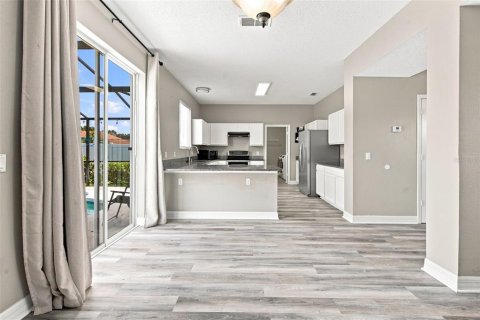 Villa ou maison à vendre à Kissimmee, Floride: 3 chambres, 210.33 m2 № 2291167 - photo 6