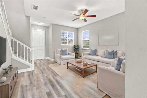 Villa ou maison à vendre à Kissimmee, Floride: 3 chambres, 210.33 m2 № 2291167 - photo 3