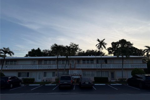 Copropriété à louer à Hallandale Beach, Floride: 1 chambre, 58.06 m2 № 1955327 - photo 6