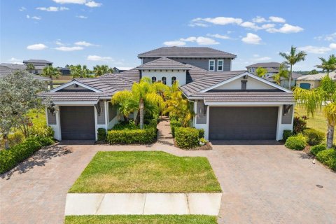 Casa en Bradenton, Florida 3 dormitorios, 321.44 m2 № 2214996