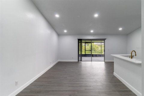 Villa ou maison à vendre à Tampa, Floride: 3 chambres, 110.55 m2 № 1913126 - photo 9