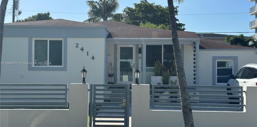 Casa en Miami, Florida 3 dormitorios, 152.17 m2 № 1889650