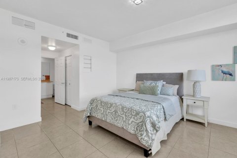 Copropriété à vendre à Hollywood, Floride: 2 chambres, 113.34 m2 № 2046640 - photo 14