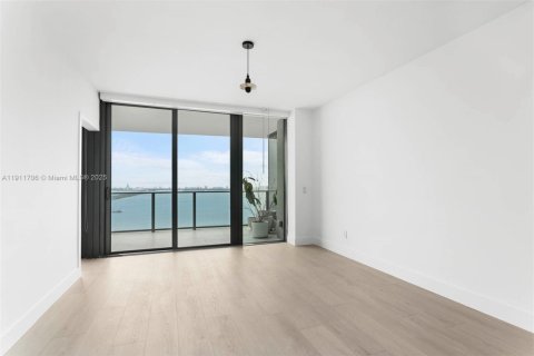 Condo in Miami, Florida, 3 bedrooms  № 2017042 - photo 6
