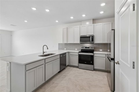 Touwnhouse à vendre à Apollo Beach, Floride: 3 chambres, 164.34 m2 № 2152122 - photo 4