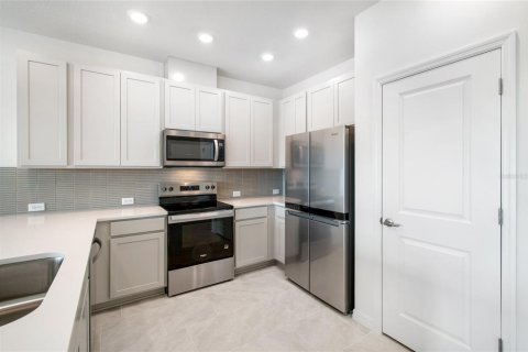 Touwnhouse à vendre à Apollo Beach, Floride: 3 chambres, 164.34 m2 № 2152122 - photo 5