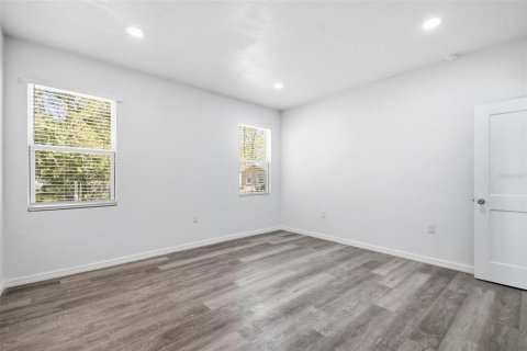 Купить виллу или дом в Палатка, Флорида 8 комнат, 145.02м2, № 2102225 - фото 27