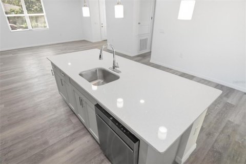 Купить виллу или дом в Палатка, Флорида 8 комнат, 145.02м2, № 2102225 - фото 22
