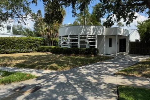 House in Tampa, Florida 4 bedrooms, 168.15 sq.m. № 1684071 - photo 2