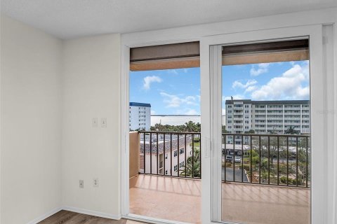 Condominio en venta en Dunedin, Florida, 2 dormitorios, 109.72 m2 № 1326697 - foto 8