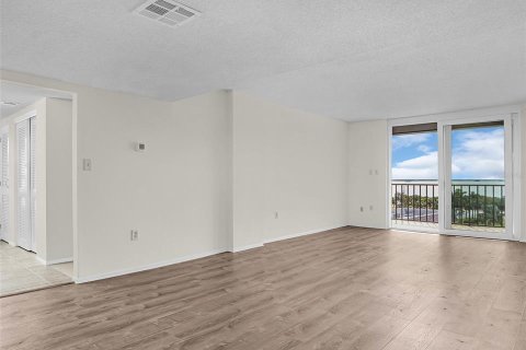 Condominio en venta en Dunedin, Florida, 2 dormitorios, 109.72 m2 № 1326697 - foto 6