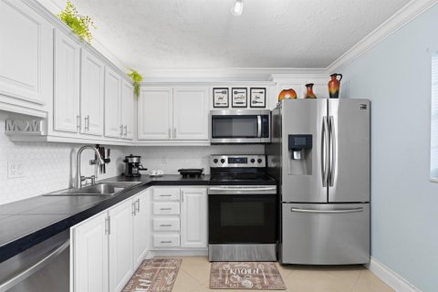 Condominio en Boynton Beach, Florida, 2 dormitorios № 2173617