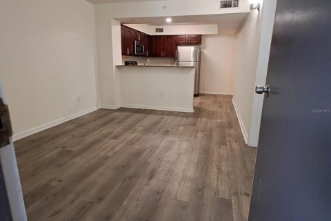 Copropriété à vendre à Orlando, Floride: 2 chambres, 82.22 m2 № 2233066 - photo 3