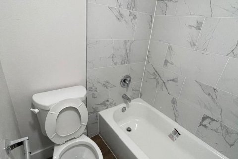 Condominio en alquiler en Altamonte Springs, Florida, 1 dormitorio, 51.28 m2 № 1831472 - foto 10