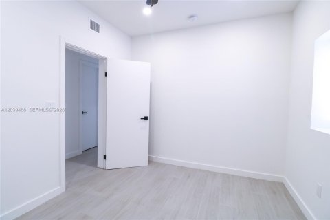 Apartment in Miami, Florida 2 bedrooms, 76.64 sq.m. № 2086592 - photo 9