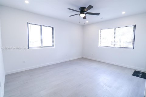 Apartment in Miami, Florida 2 bedrooms, 76.64 sq.m. № 2086592