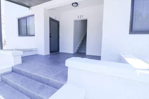 Apartment in Miami, Florida 2 bedrooms, 76.64 sq.m. № 2086592 - photo 14