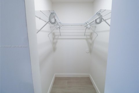 Apartment in Miami, Florida 2 bedrooms, 76.64 sq.m. № 2086592 - photo 11