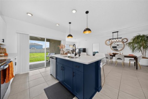 Casa en venta en Kissimmee, Florida, 4 dormitorios, 171.68 m2 № 2387450 - foto 12