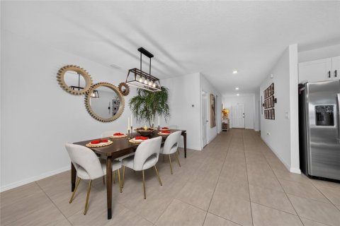 Casa en venta en Kissimmee, Florida, 4 dormitorios, 171.68 m2 № 2387450 - foto 3