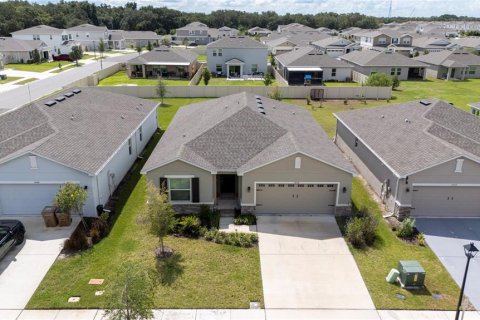 Casa en venta en Kissimmee, Florida, 4 dormitorios, 171.68 m2 № 2387450 - foto 2