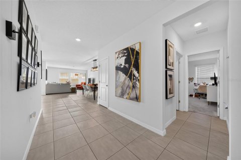 Casa en venta en Kissimmee, Florida, 4 dormitorios, 171.68 m2 № 2387450 - foto 4