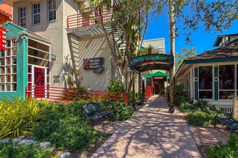 Condo in Sarasota, Florida, 1 bedroom № 2095122 - photo 13