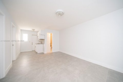 Снять в аренду квартиру в Холливуд, Флорида 2 спальни, 60.39м2, № 2005790 - фото 8