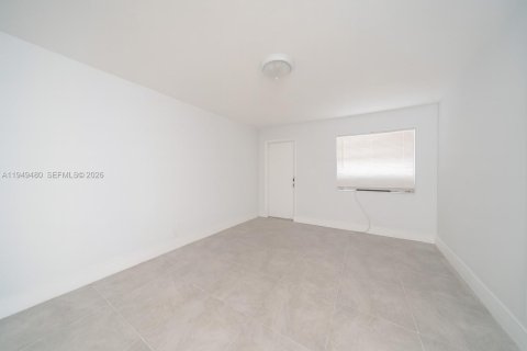 Снять в аренду квартиру в Холливуд, Флорида 2 спальни, 60.39м2, № 2005790 - фото 7