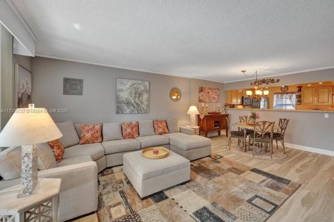 Condo in Dania Beach, Florida, 2 bedrooms  № 1476161 - photo 4