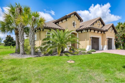 House in Palm Coast, Florida 3 bedrooms, 217.48 sq.m. № 2227293 - photo 4