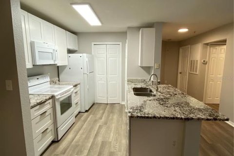 Copropriété à louer à Orlando, Floride: 3 chambres, 114.46 m2 № 2156203 - photo 5