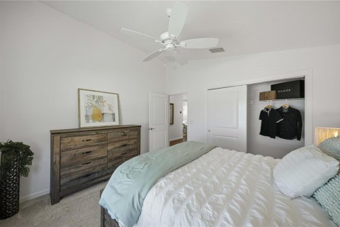 House in The Villages, Florida 2 bedrooms, 106.65 sq.m. № 2431177 - photo 13