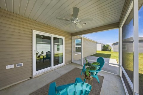 House in The Villages, Florida 2 bedrooms, 106.65 sq.m. № 2431177 - photo 23