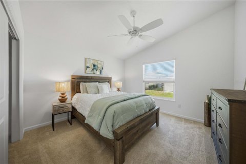 House in The Villages, Florida 2 bedrooms, 106.65 sq.m. № 2431177 - photo 12