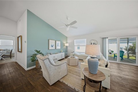 House in The Villages, Florida 2 bedrooms, 106.65 sq.m. № 2431177 - photo 8