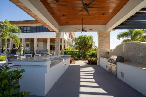 Villa ou maison à louer à Doral, Floride: 4 chambres, 248.42 m2 № 1880353 - photo 22