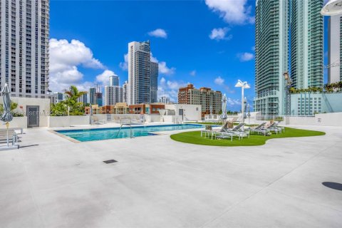 Copropriété à vendre à Miami, Floride: 2 chambres, 100.98 m2 № 2083917 - photo 14