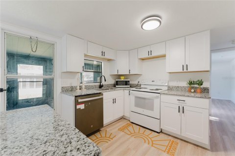 Apartamento en alquiler en Ocklawaha, Florida, 2 dormitorios, 53.51 m2 № 1879891 - foto 12