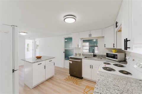 Apartamento en alquiler en Ocklawaha, Florida, 2 dormitorios, 53.51 m2 № 1879891 - foto 18