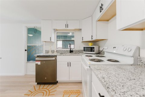 Apartamento en alquiler en Ocklawaha, Florida, 2 dormitorios, 53.51 m2 № 1879891 - foto 14