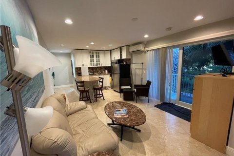 Condominio en alquiler en Lauderdale-by-the-Sea, Florida, 1 habitación, 36.23 m2 № 2187471 - foto 11